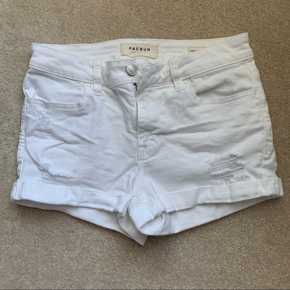 High-rise denim short